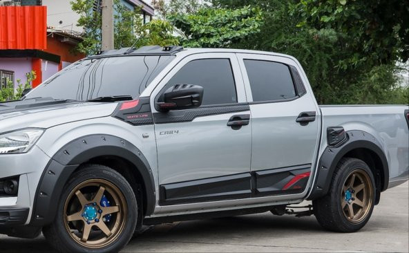 Dodik Takımı Isuzu Dmax 2020+ Cıvata görünümlü - 2