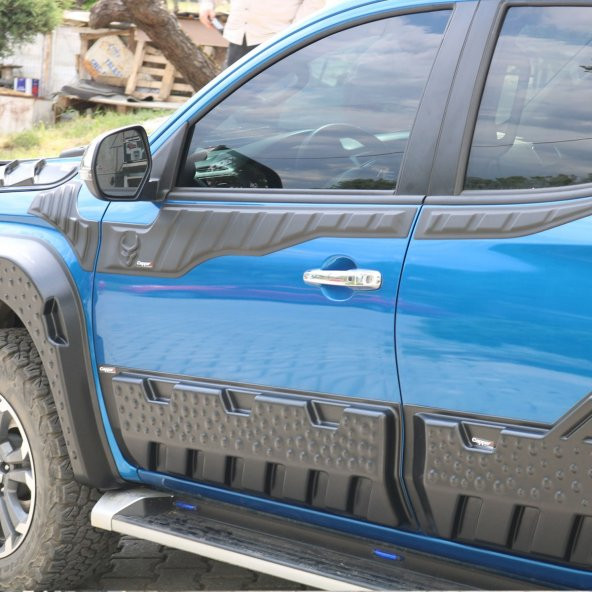 Mitsubishi L200 2019- Yarasa Yan Kapı Kaplama- Cam Altı Kaplama - Resim 2