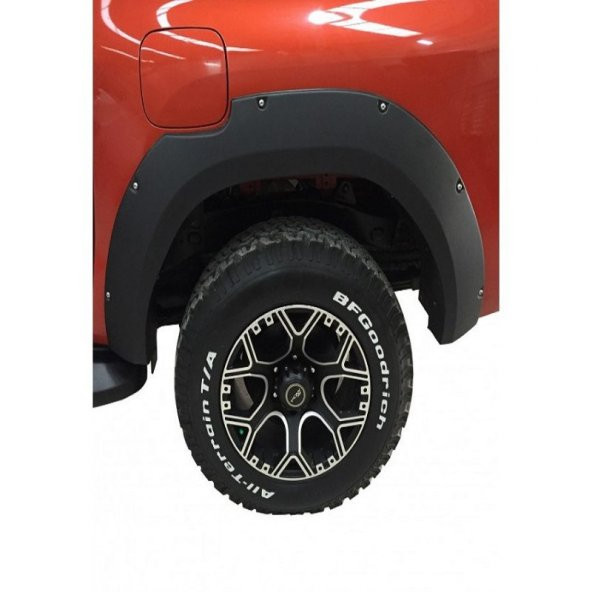 TOYOTA HILUX REVO 2015-2019  ÇAMURLUK KAPLAMA -DODİK TAKIMI CIVATALI TİP - 2