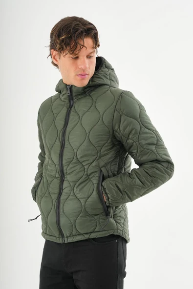 Erkek Reguler Fit Çok Hafif Kışlık Kapitone Mont - Resim 11