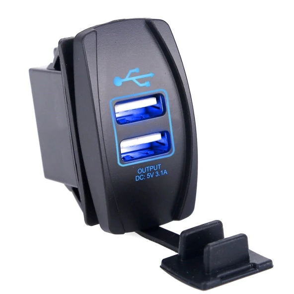 Concord CH-22 Çift USB Girişli 2x3.1A Mavi Işıklı Şarj  12-24V USB Araç Şarj