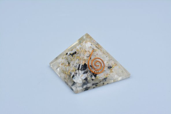 Hakiki Doğal Ay Taşı Orgonit Piramit 32 Gram - 2