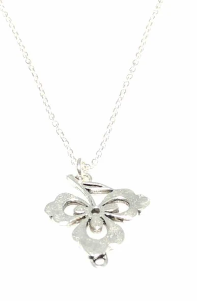 925 ayar Gümüş Yaprak Desenli Kolye ürün görseli