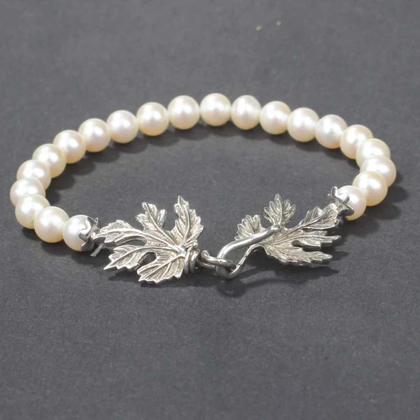 925 Ayar Gümüş İnci Taşlı Asma Yaprağı Kilitli Bileklik ürün görseli 1