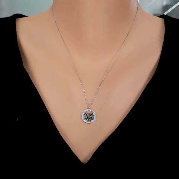 925 Ayar Gümüş Kelebek Kolye, Beyaz - Siyah Taş ürün görseli