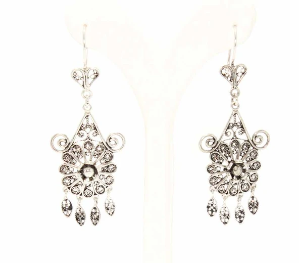 925 Ayar Gümüş Çiçek Modeli Küpe ürün görseli