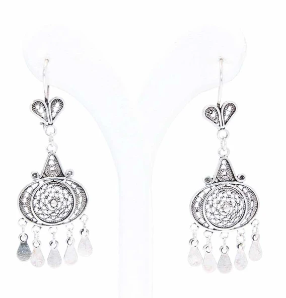 925 Ayar Gümüş Örümcek Ağı Desenli Pul Sallantılı Telkari Küpe ürün görseli