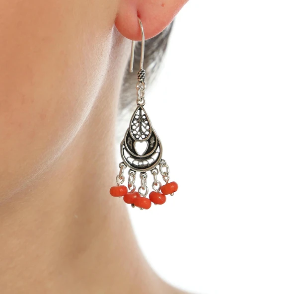 Mercan Taşlı 925 Ayar Gümüş Hilal Modeli Telkari Küpe ürün görseli