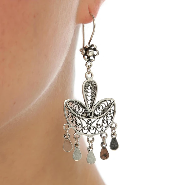 925 Ayar Gümüş Çiçekli Telkari Küpe ürün görseli