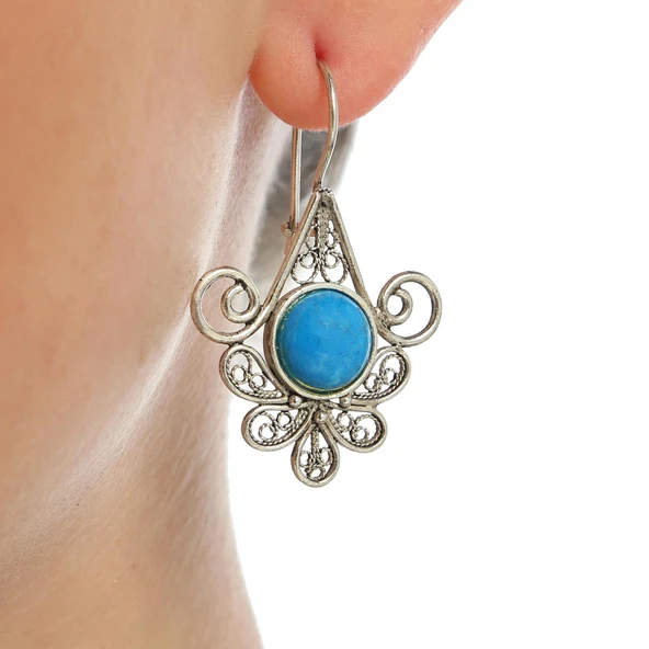 Çiçek Motifli Turkuaz Taşlı 925 Ayar Gümüş Telkari Küpe ürün görseli