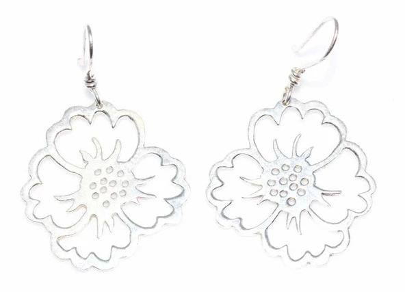 925 Ayar Gümüş Çiçek Motifli Telkari Küpe - Resim 2
