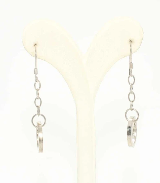 Halka Modeli 925 Ayar Gümüş Sallantılı Küpe - Resim 2