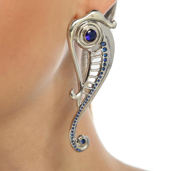 925 Ayar Gümüş Poseidon Atı Küpe ürün görseli 1