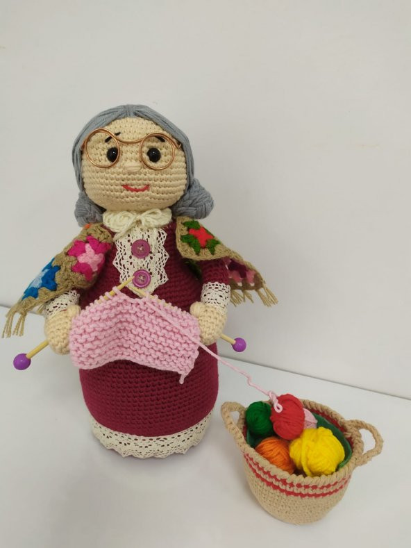 Örgücü Nine Bebek Amigurumi Organik Oyuncak