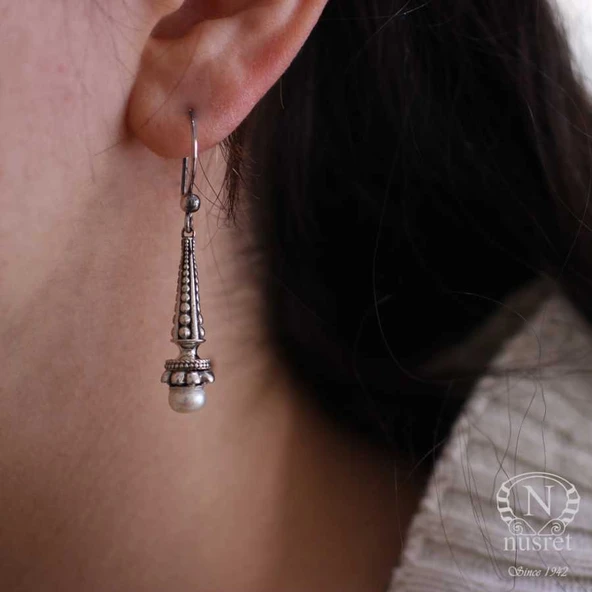 925 Ayar Gümüş İnci Taşlı Buket Tasarım Küpe - Resim 2