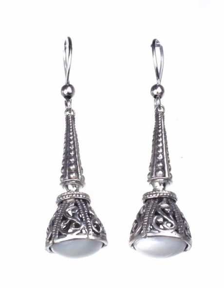 925 Ayar Gümüş Sedef Taşlı Sallantılı Küpe ürün görseli 1