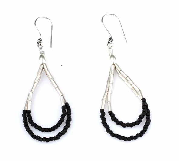 925 Ayar Gümüş Oniks Taşlı Damla Küpe ürün görseli 1