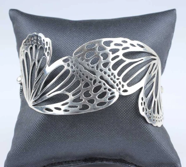 925 Ayar Gümüş Kelebek Bilezik ürün görseli