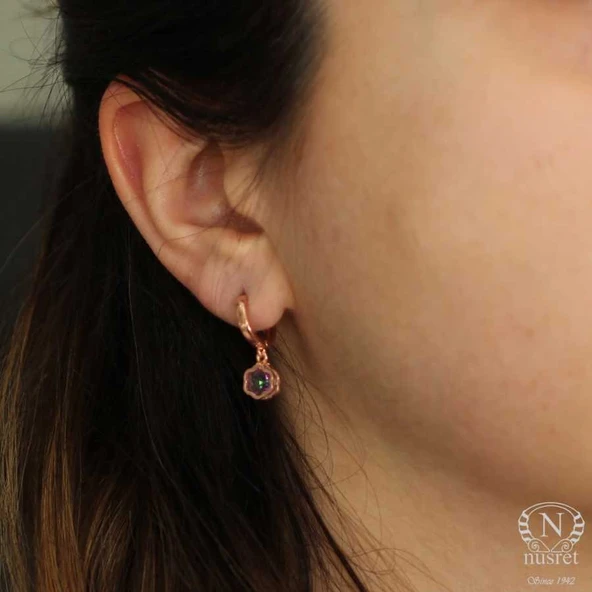 925 Ayar Gümüş Mistik Topaz Taşlı Çiçekli Küpe - Resim 3