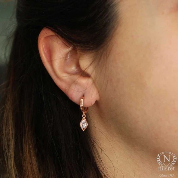 925 Ayar Gümüş Zirkon Taşlı Küpe ürün görseli