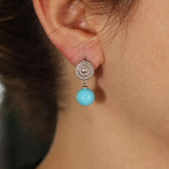 925 Ayar Gümüş Top Firuze Taşlı Küpe ürün görseli 1