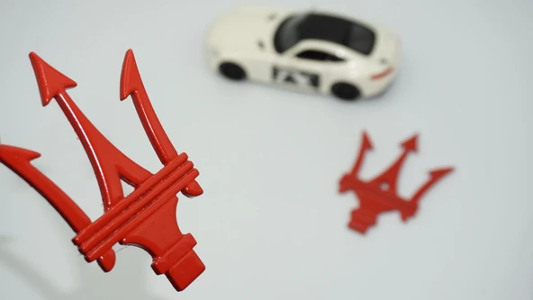 DK Tuning Maserati Yan Kanatlar Kırmızı 3M 3D Rozet Amblem Seti