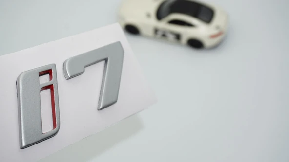 DK Tuning Yeni i7 Bagaj Gri Kırmızı ABS Yazı Logo Bmw İle Uyumlu ürün görseli