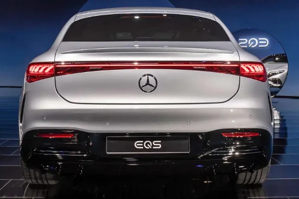 DK Tuning 4 Matic Bagaj Siyah Renk Yeni Yazı Logo Benz İle Uyumlu - Resim 3