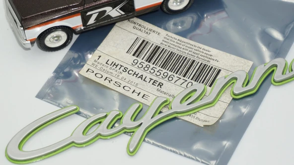 DK Tuning Porsche Cayenne Yeşil Gri ABS Yazı Logo Arma - Resim 5