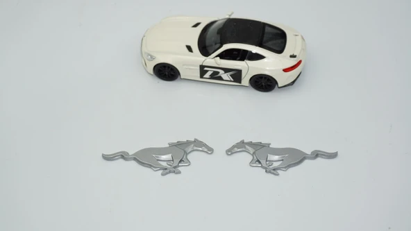 DK Ford Mustang Shelby GT Koşan At Çamurluk Yanı Gri Logo Arma - 4