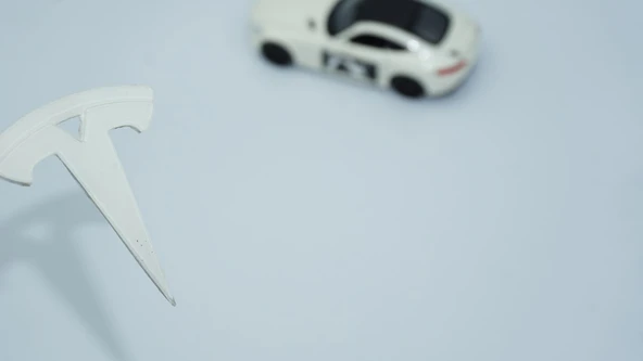 DK Tuning Tesla Model 3 S X Y Direksiyon Göbeği Şeffaf Renk Logo Arma ürün görseli