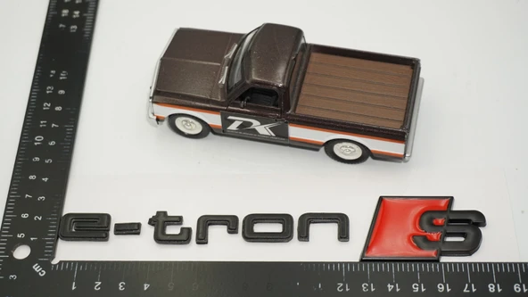 DK Tuning e-tron S Bagaj Siyah Kırmızı Yazı Logo Audi İle Uyumlu - Resim 2