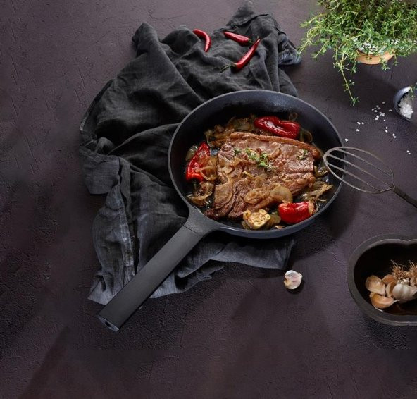 Aryıldız Döküm Tava Pro Grade 24cm - 2