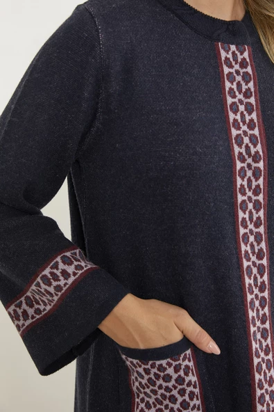 Leopar Detaylı Geniş Kalıp Triko Hırka - Lacivert - Resim 5