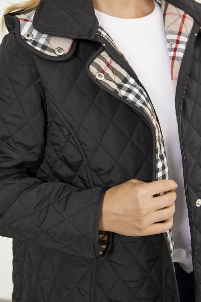 Kapüşonlu Ekose Detaylı Uzun Mont - Siyah - 6