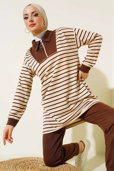 Klasik Yaka Fermuarlı İkili Takım Kahve