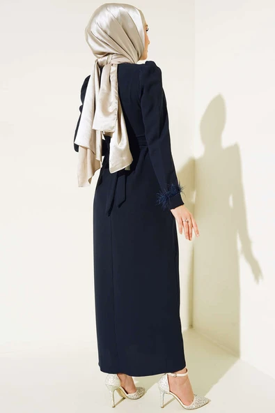 Kol Ucu Tüylü Kemerli Elbise Parlement - Resim 3