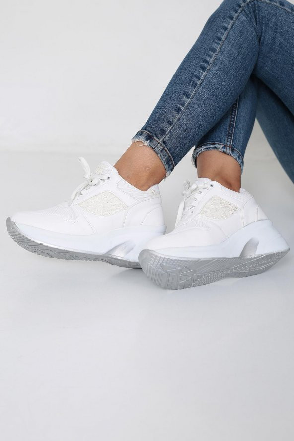 Kadın Beyaz Renk Gizli Topuk Rahat Kalıp Taşlı Bağcıklı Sneaker Ayakkabı LDY-392 LDY-392