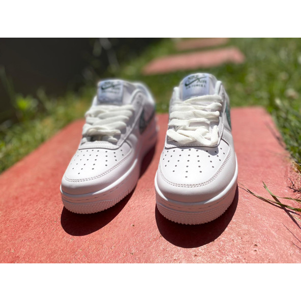 Nike Air Force 1 '07 ESS Paisley Sneakers - 10