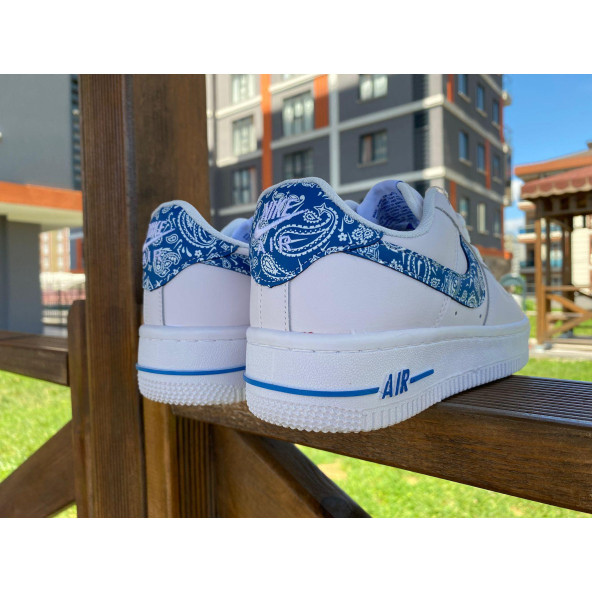 Nike Air Force 1 '07 ESS Paisley Sneakers - 8