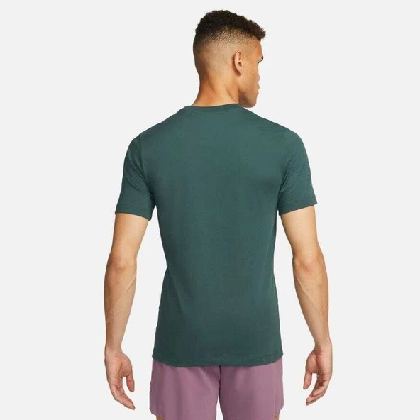 NikeCourt Dri-FIT Rafa Erkek Tenis Tişörtü - 7