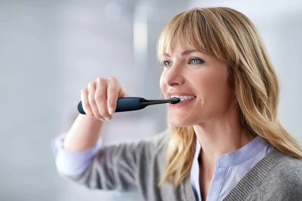 Philips Sonicare ProtectorClean 6500 Şarjlı Elektrikli Diş Fırçası - Mavi - 2