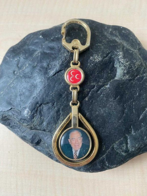 KOLEKSİYONLUK ÇİFT TARAFLI ALPARSLAN TÜRKEŞ MHP ANAHTARLIK BOZKURT NO 73 ürün görseli