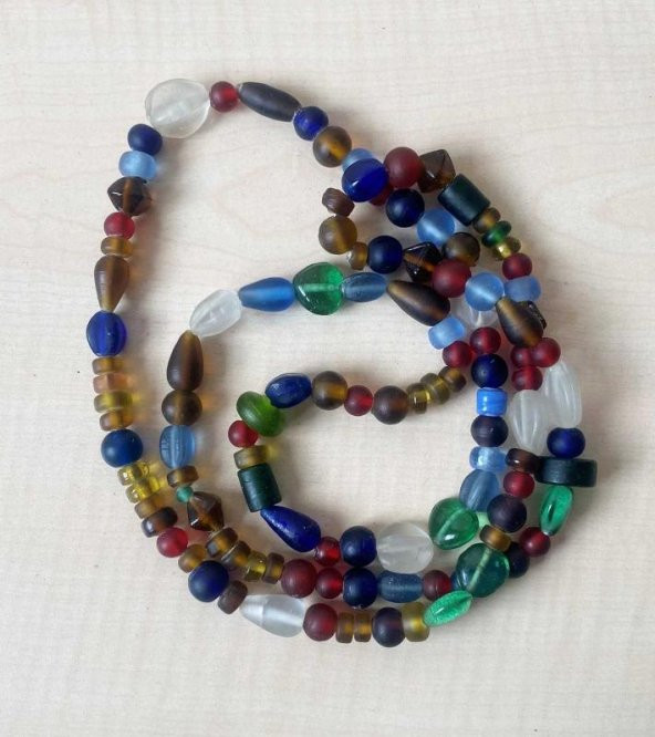 VİNTAGE AVRUPA EL YAPIMI DOĞAL CAM VE BONCUK KOLYE KONDÜSYONU İYİDİR NO 64