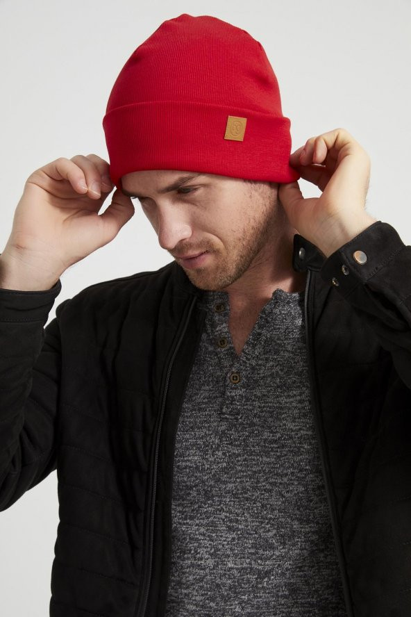 Erkek Genç Yaşayan Kırmızı Şapka Bere - Spor, Rahat, %100 pamuklu, el yapımı, yerli üretim farkı ürün görseli