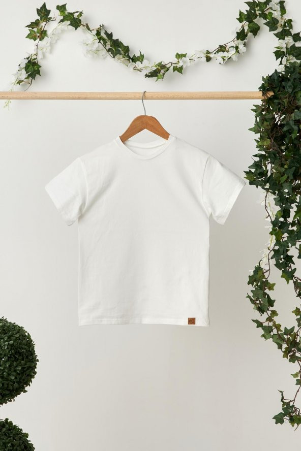 Beyaz Desenli-Beyaz Erkek Çocuk %100 Pamuklu Penye Oversize Beyaz T-Shirt Yumuşak Bandana 2'Lİ TAKIM  Trend Seri 4 - 5