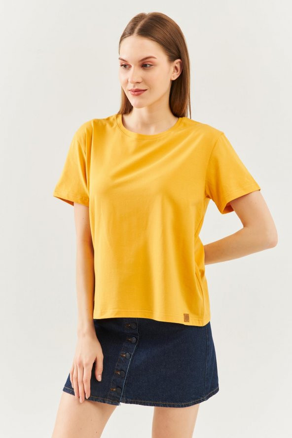 Hardal Oversize Rahat %100 Pamuklu Penye Bisiklet Yaka Kısa Kol Basic T-Shirt