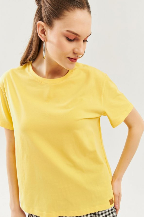 Sarı Oversize Rahat %100 Pamuklu Penye Bisiklet Yaka Kısa Kol Basic T-Shirt - 7