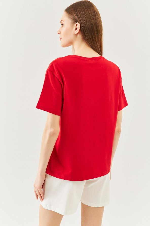 Kırmızı Oversize Rahat %100 Pamuklu Penye Bisiklet Yaka Kısa Kol Basic T-Shirt - 5