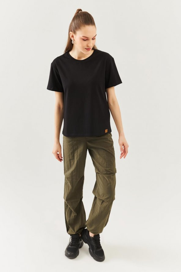 Siyah Oversize Rahat %100 Pamuklu Penye Bisiklet Yaka Kısa Kol Basic T-Shirt - 4